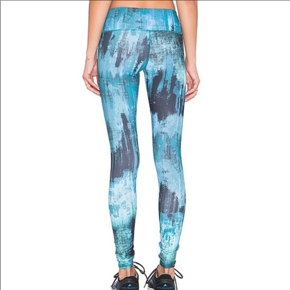 $82 ALO Yoga Full Length DESERT SUNSET Black Blue Teal ABSTRACT Tie Dye Sz L - Picture 6 of 9